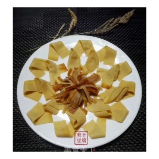 熏豆腐摆盘的做法