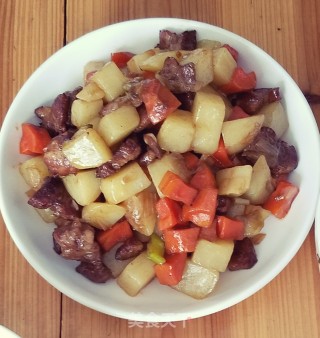 土豆胡萝卜块烧肉的做法