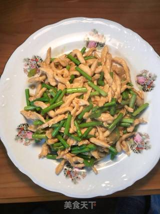 鸡丝炒蒜苗的做法