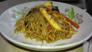 肉丝炒面的做法