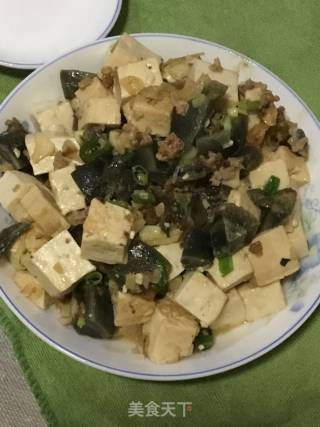 肉末皮蛋豆腐的做法