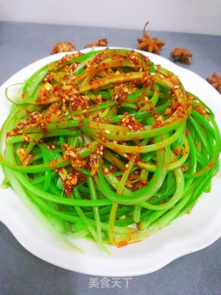 凉拌蒜苔的做法