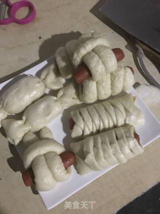 火腿肠馒头的做法
