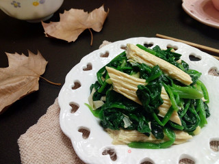 腐竹拌菠菜的做法