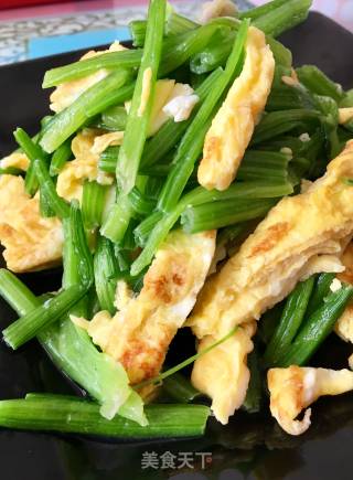 菠菜炒鸡蛋的做法