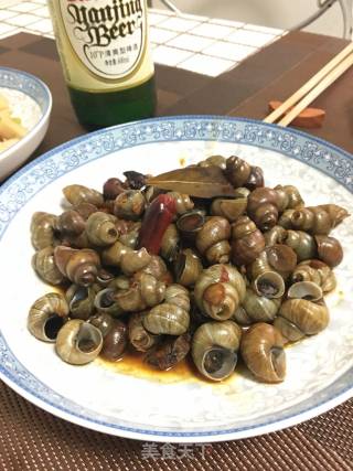啤酒炖田螺的做法