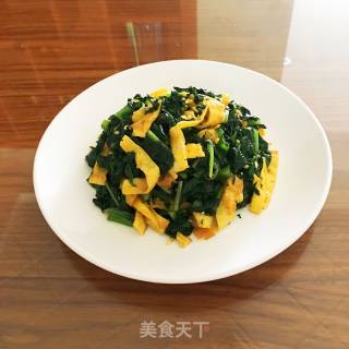 莴笋叶拌蛋皮的做法