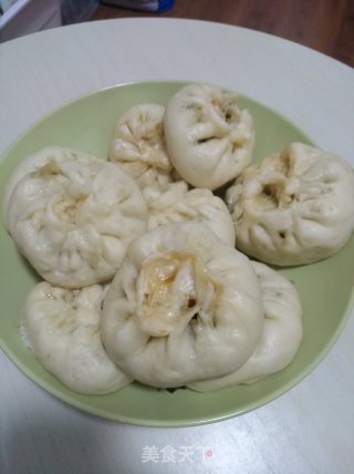 圆白菜韭菜鸡蛋素包子的做法
