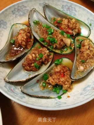 蒜蓉蒸青口的做法