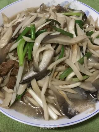 双菇牛肉的做法