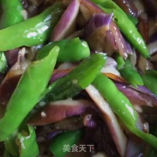 蒜香尖椒茄子的做法