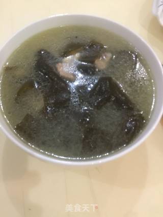 海带黄豆排骨汤的做法