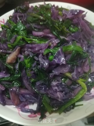 紫甘蓝炒韭菜的做法