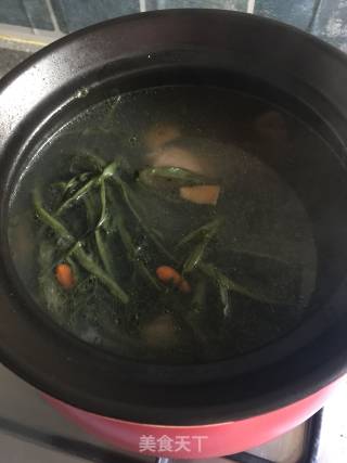 润燥补水润肺西洋菜猪骨汤的做法