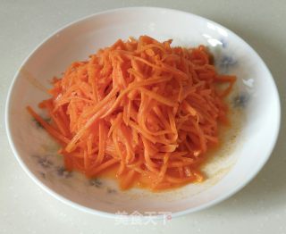 凉拌胡萝卜丝的做法