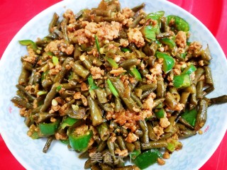 家常酸豆角炒肉末的做法