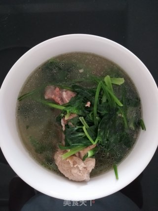 菠菜猪骨汤的做法