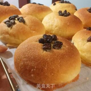 蜜豆酥皮面包的做法