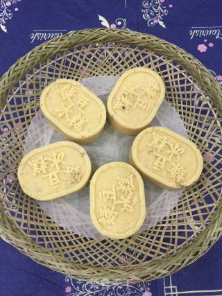 花生碎葡萄干绿豆糕的做法