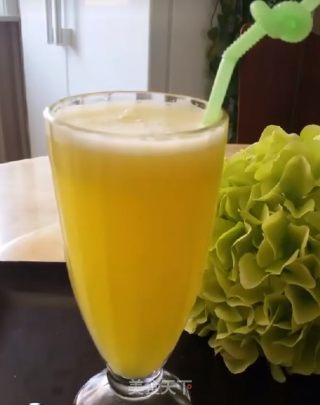 菠萝雪梨汁的做法