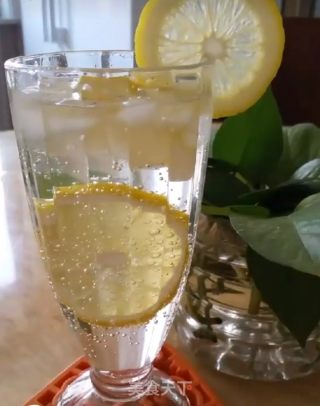 冰爽柠檬水的做法