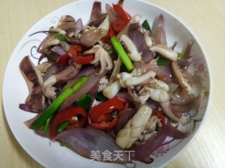 爆炒鲜鱿的做法