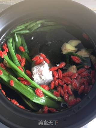 苦瓜排骨海带汤的做法