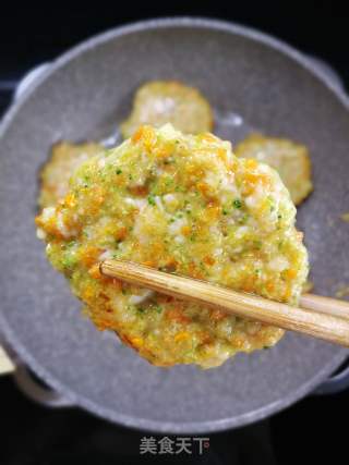 香煎鸡胸肉饼的做法