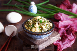 槐花炒鹅蛋的做法