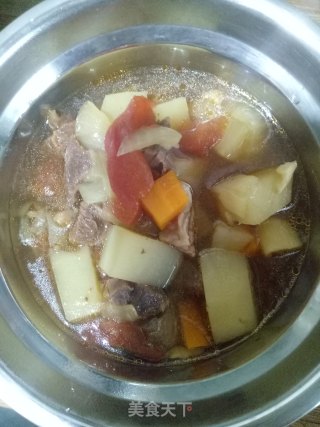 夏日懒人餐 西红柿土豆炖牛腩的做法