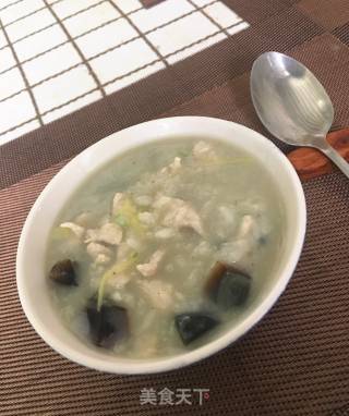皮蛋瘦肉粥的做法