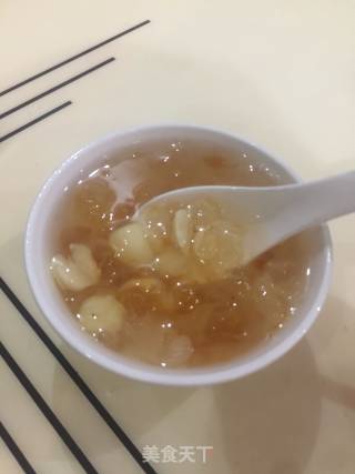 莲子银耳桃胶糖水的做法