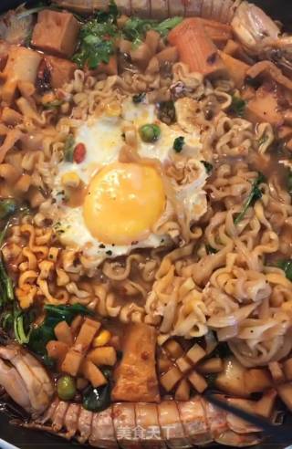 麻辣海鲜面的做法