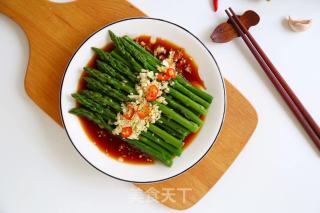 白灼芦笋的做法