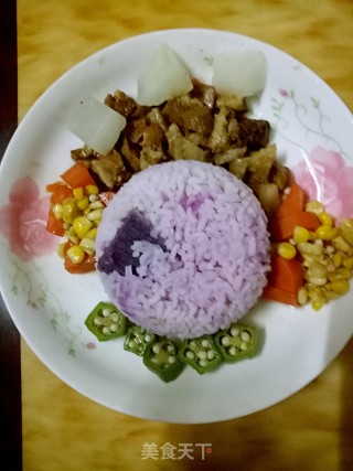 卤猪肉配米饭的做法