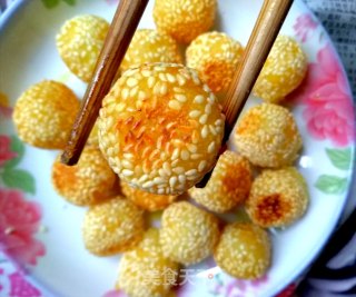 土豆芝麻球的做法