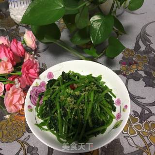 炝炒蒜蓉地瓜叶的做法