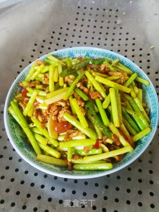 蒜苔肉丝的做法