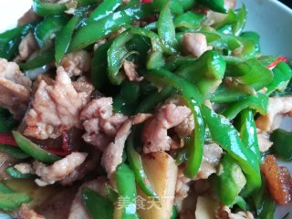 经典湘菜辣椒炒肉的做法