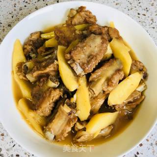 茭白烧排骨的做法