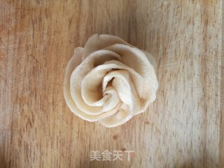 蒸玫瑰花花卷的做法
