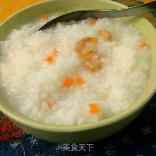 胡萝卜虾米粥的做法