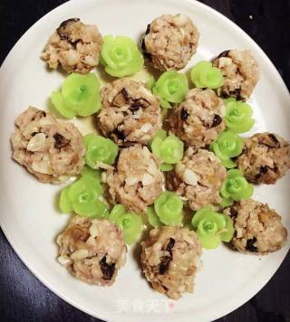 香菇马蹄丸子的做法