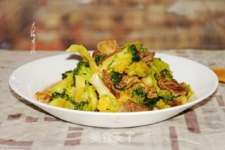 西兰花炒肉的做法