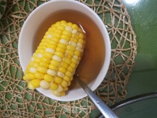 枸杞玉米猪肉汤的做法