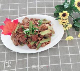 香芹煎带鱼的做法