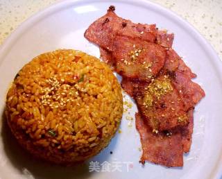 辣白菜炒饭的做法