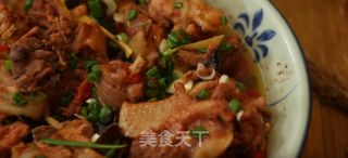 潮音潮人：潮汕椒丝南乳蒸滑鸡的做法