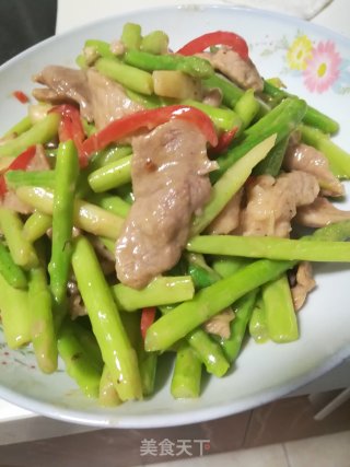 瘦肉炒芦笋的做法