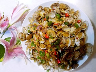 酱爆花甲的做法